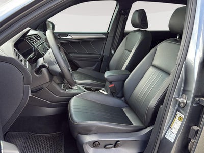 2022 Volkswagen Tiguan SE R-Line Black