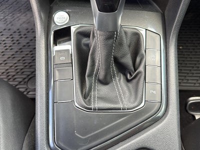 2022 Volkswagen Tiguan SE R-Line Black