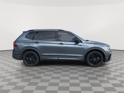 2022 Volkswagen Tiguan SE R-Line Black