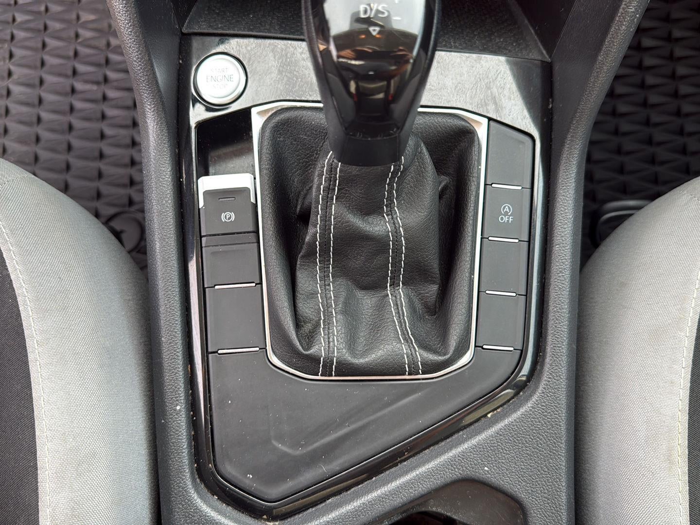 2023 Volkswagen TAOS Base