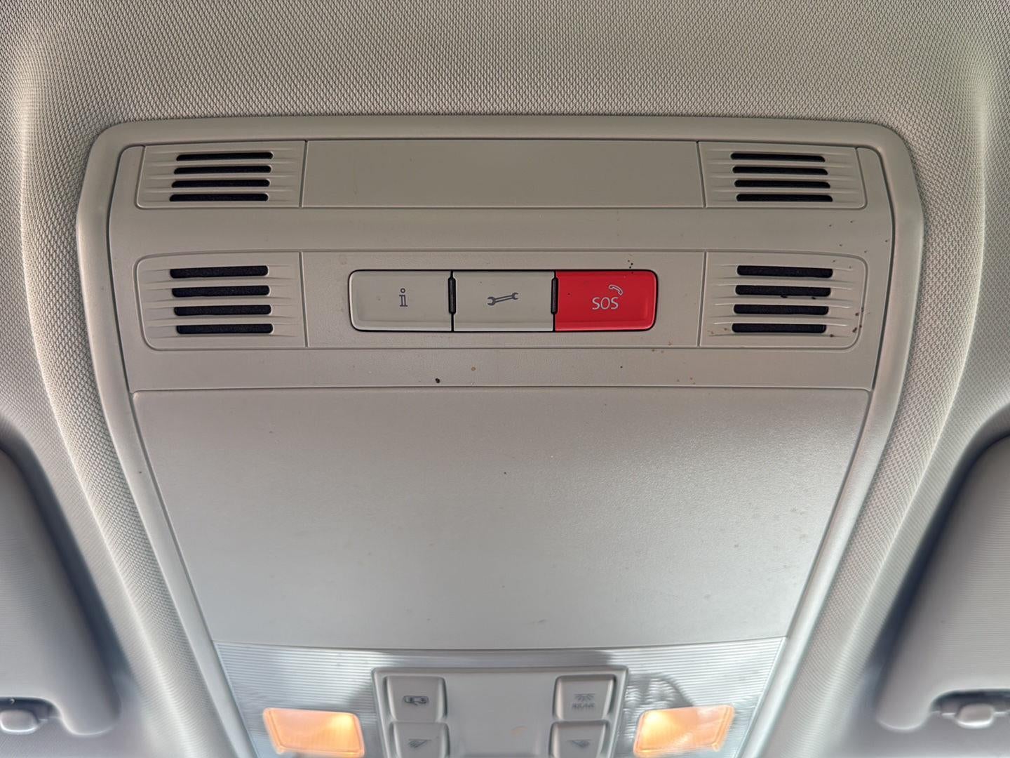 2023 Volkswagen TAOS Base