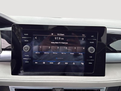 2025 Volkswagen Taos SE