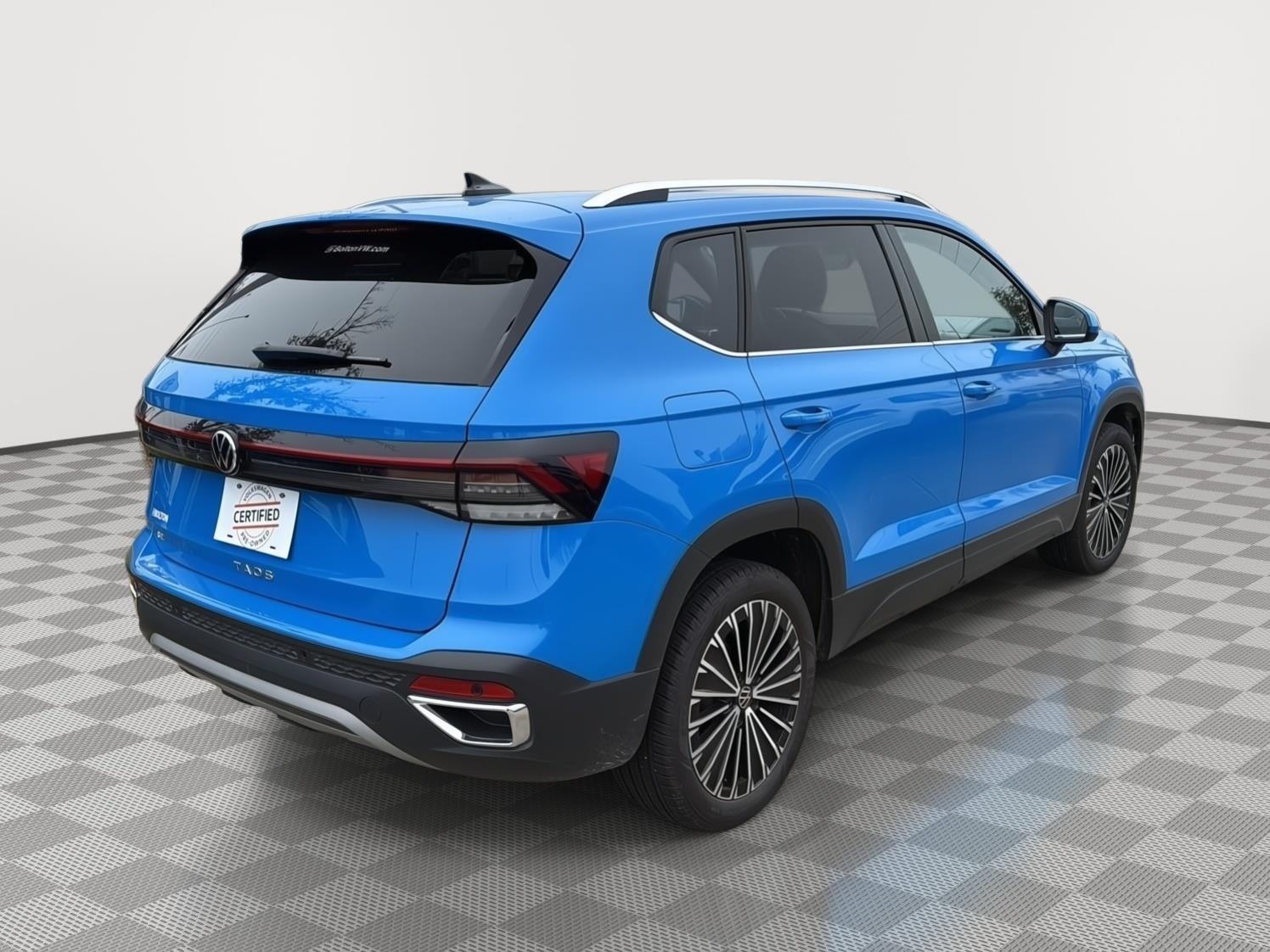 2025 Volkswagen Taos SE