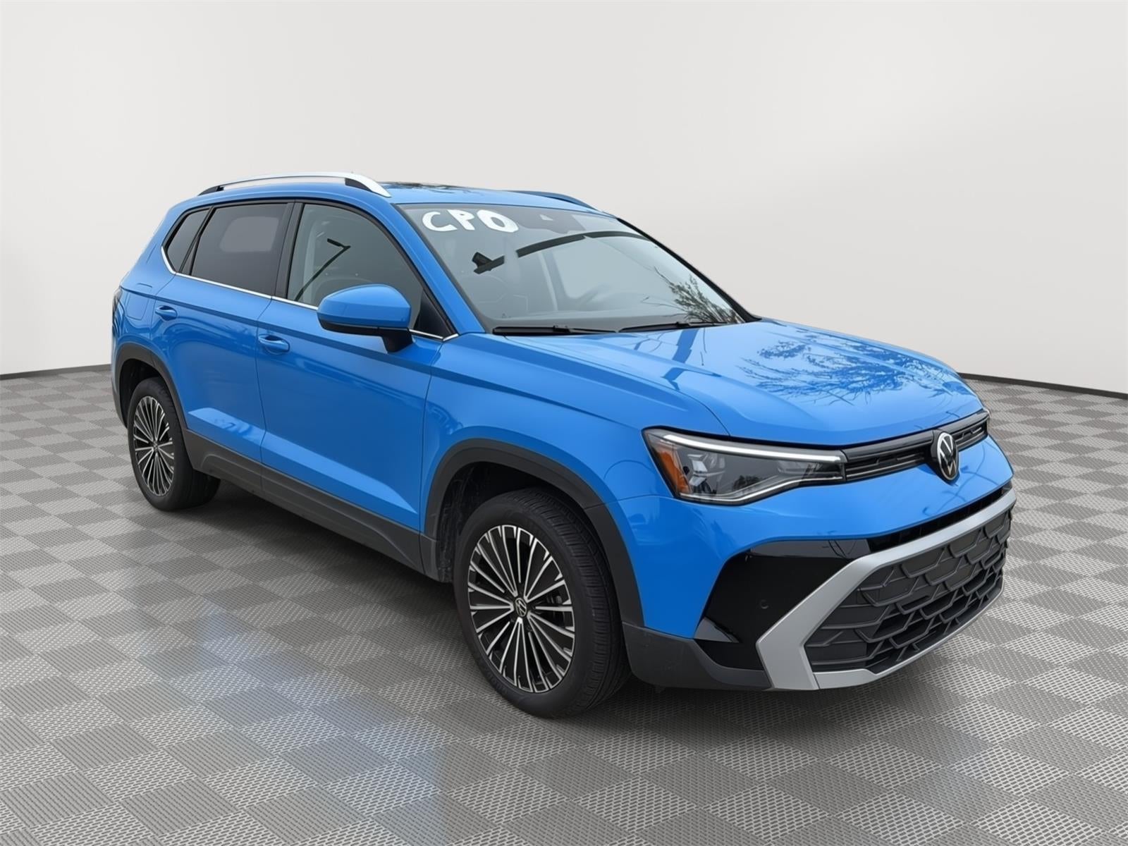 2025 Volkswagen Taos SE