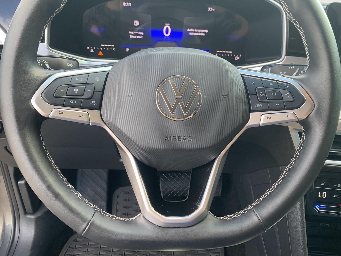 2025 Volkswagen Taos SE