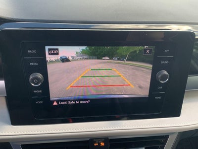 2025 Volkswagen Taos SE