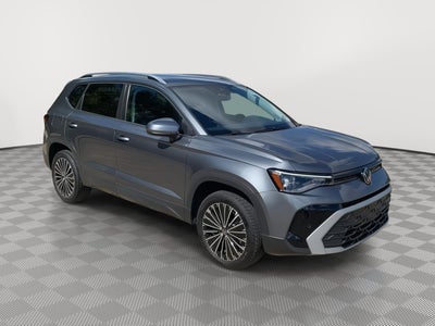 2025 Volkswagen Taos SE