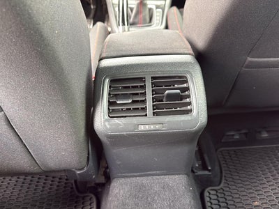 2017 Volkswagen Golf GTI Sport