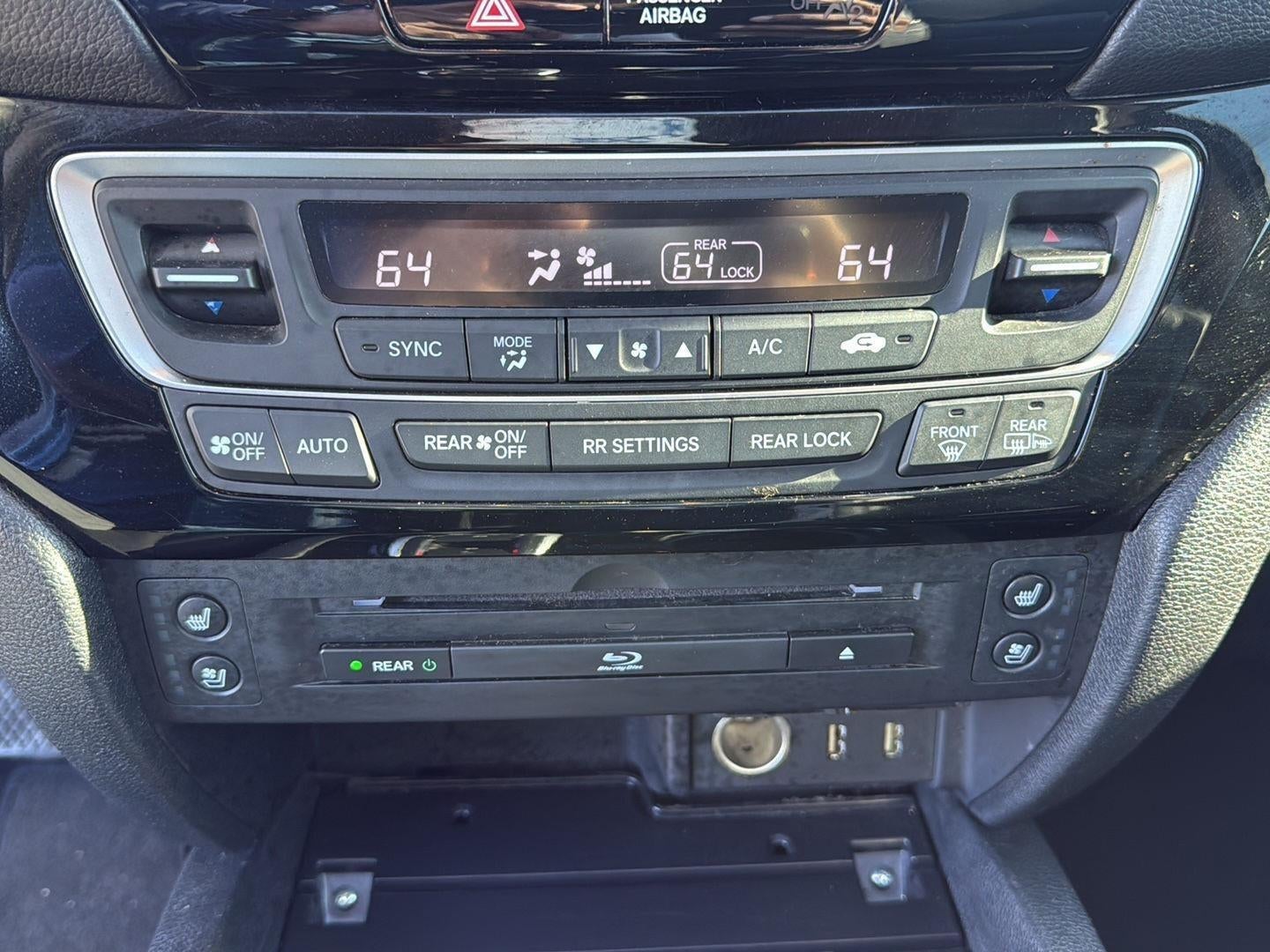 2016 Honda Pilot AWD 4dr Elite w/RES & Navi