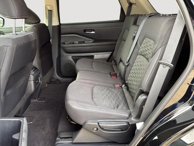 2022 Nissan Pathfinder S