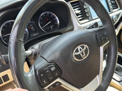 2016 Toyota Highlander Limited
