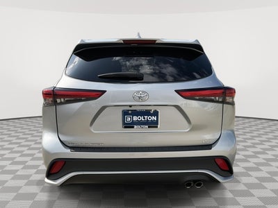 2022 Toyota Highlander XSE