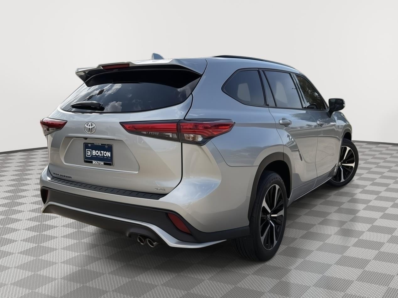 2022 Toyota Highlander XSE