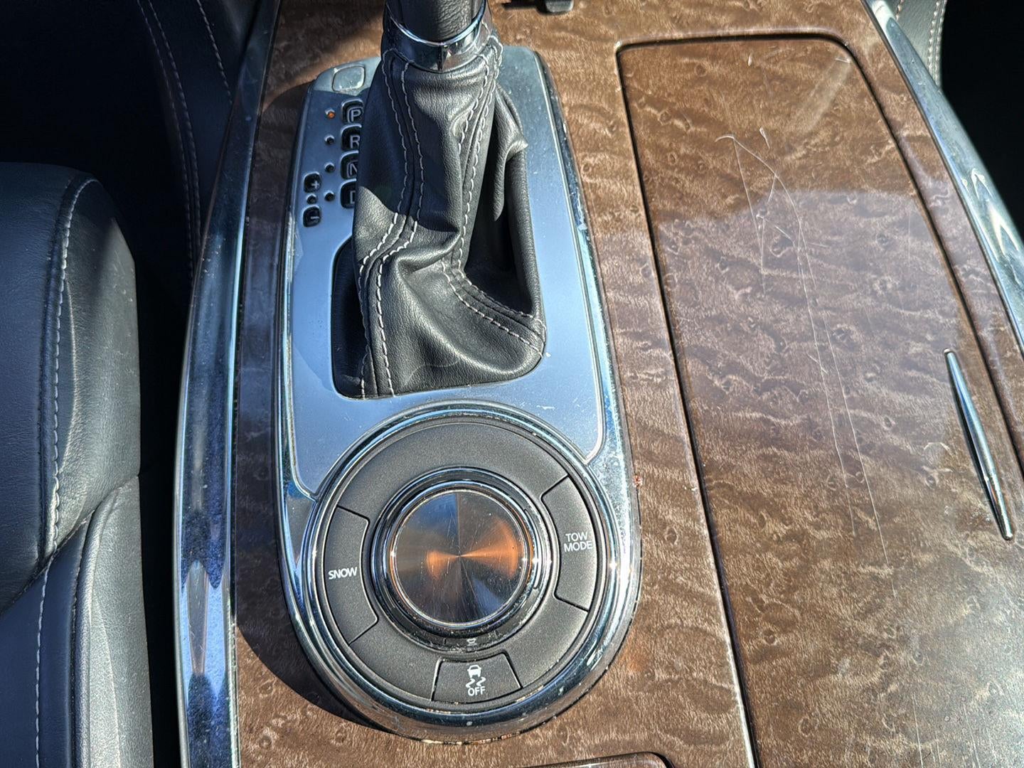 2017 INFINITI QX80 2WD