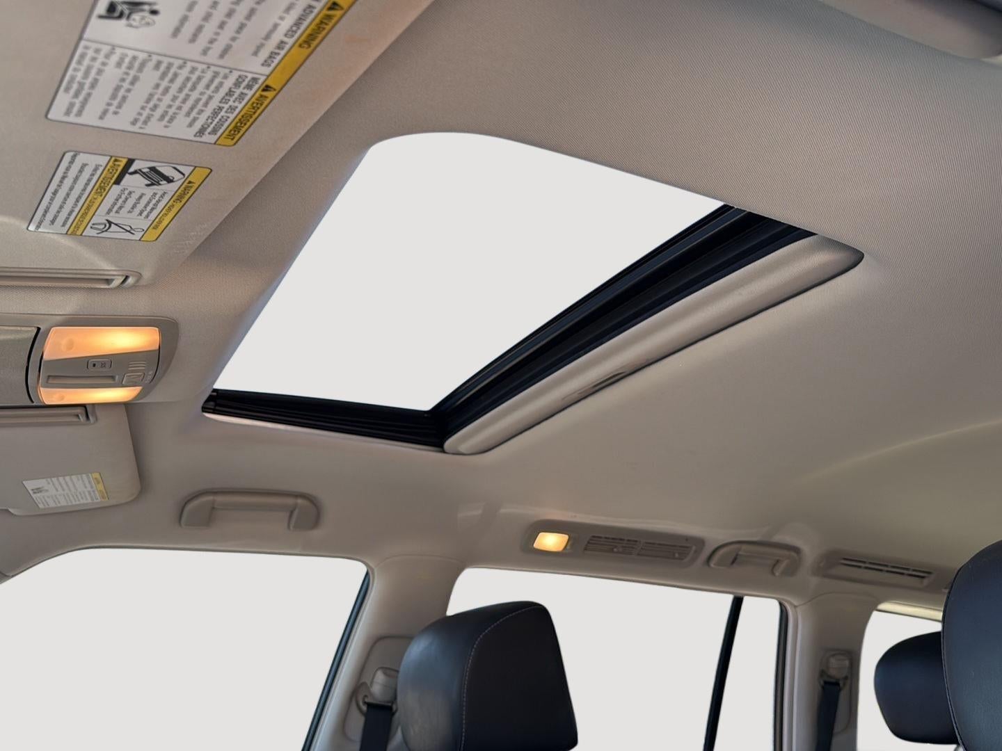 2017 INFINITI QX80 2WD