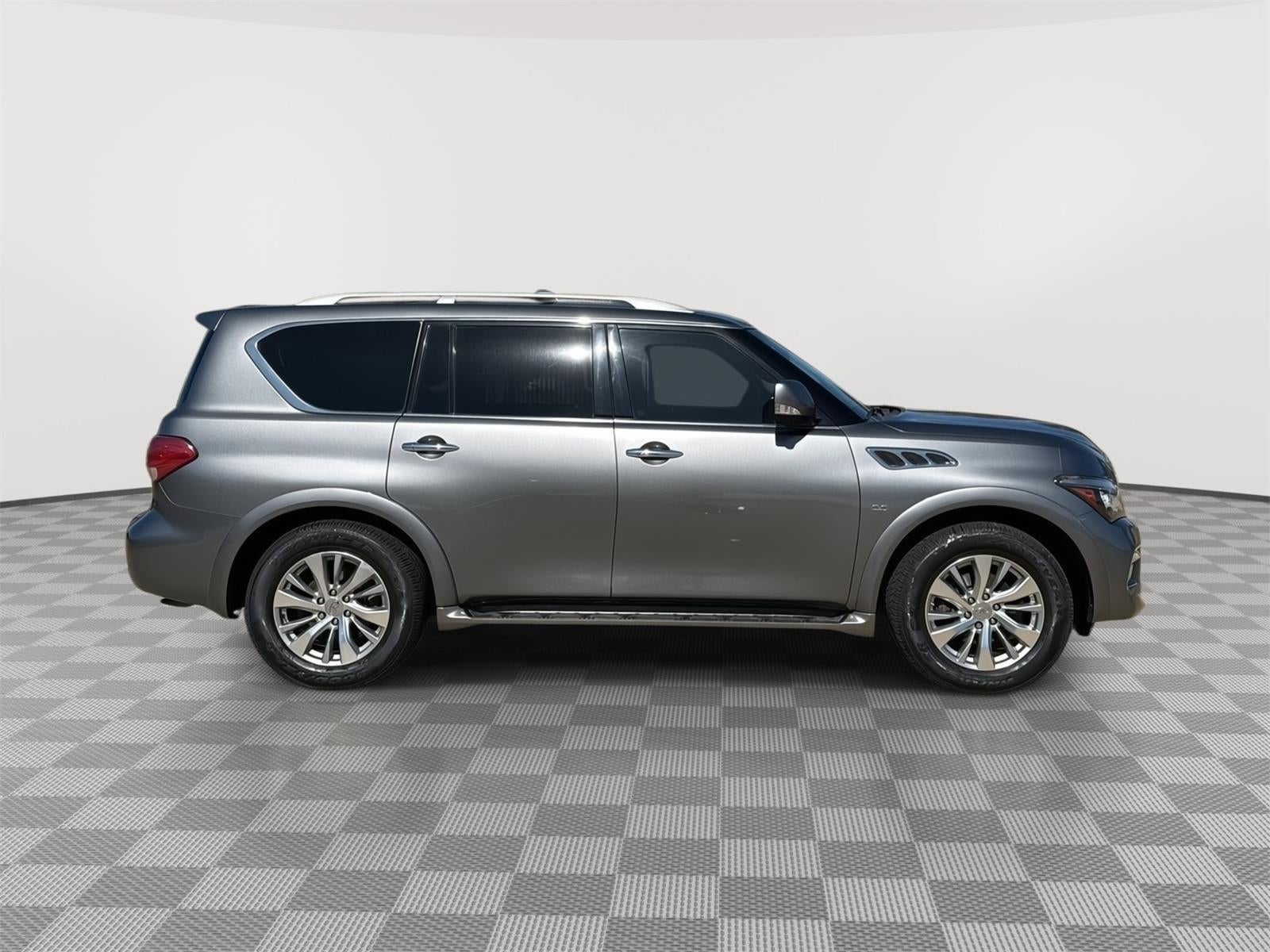 2017 INFINITI QX80 2WD