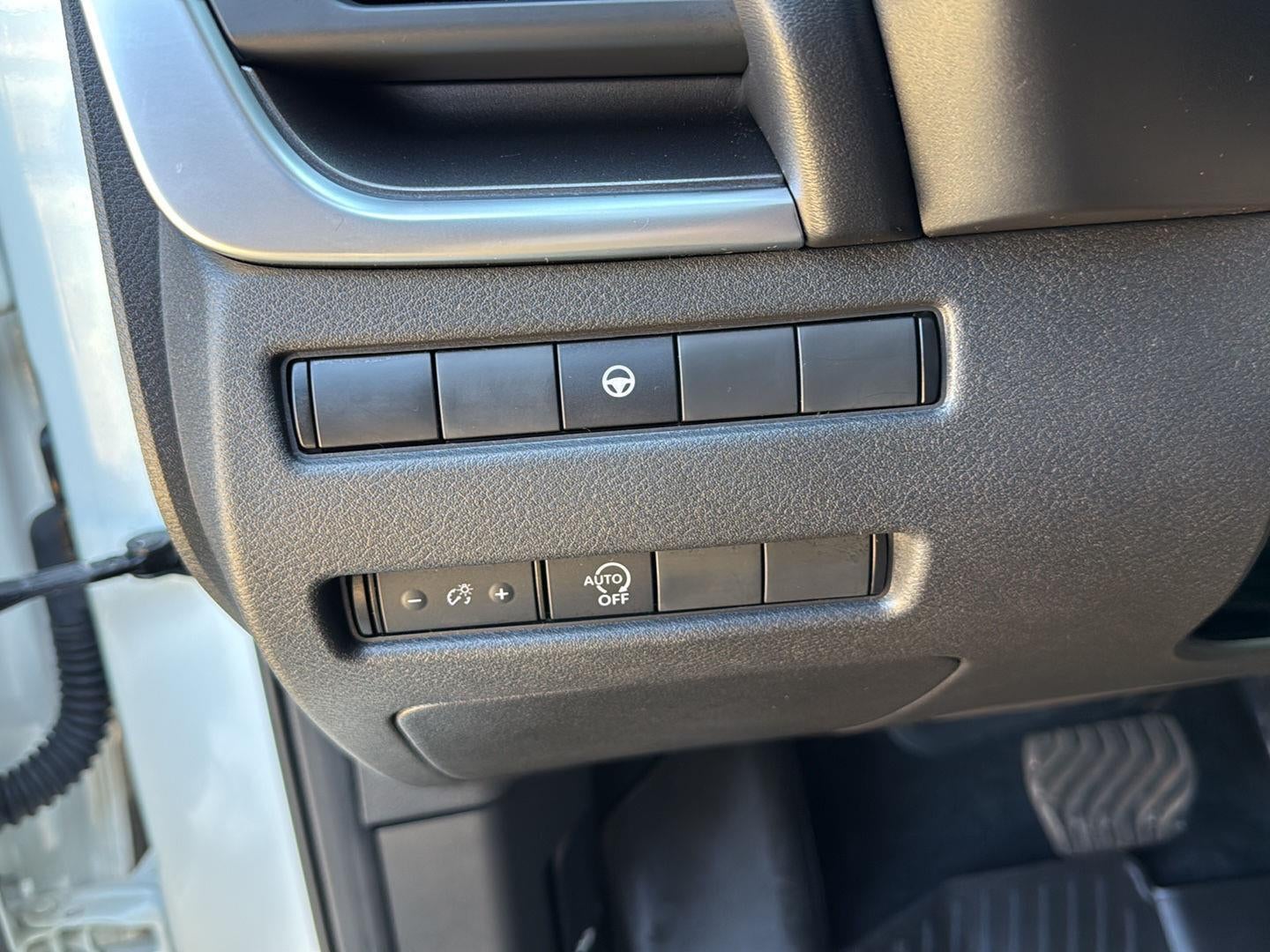 2023 Nissan ROGUE Base