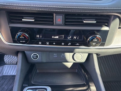 2023 Nissan ROGUE Base