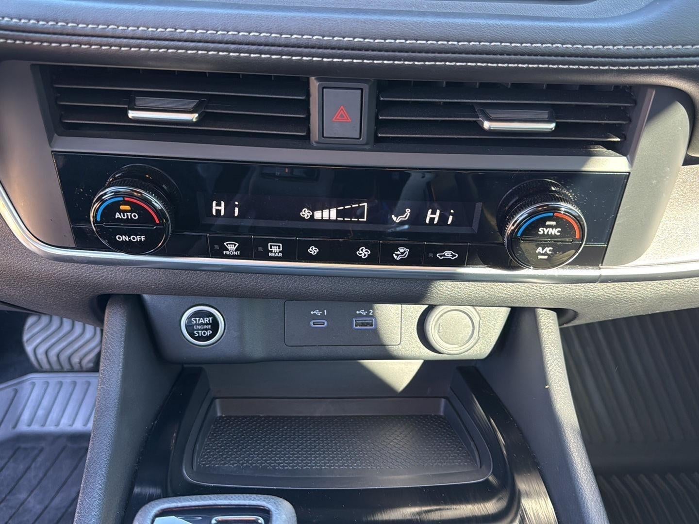 2023 Nissan ROGUE Base