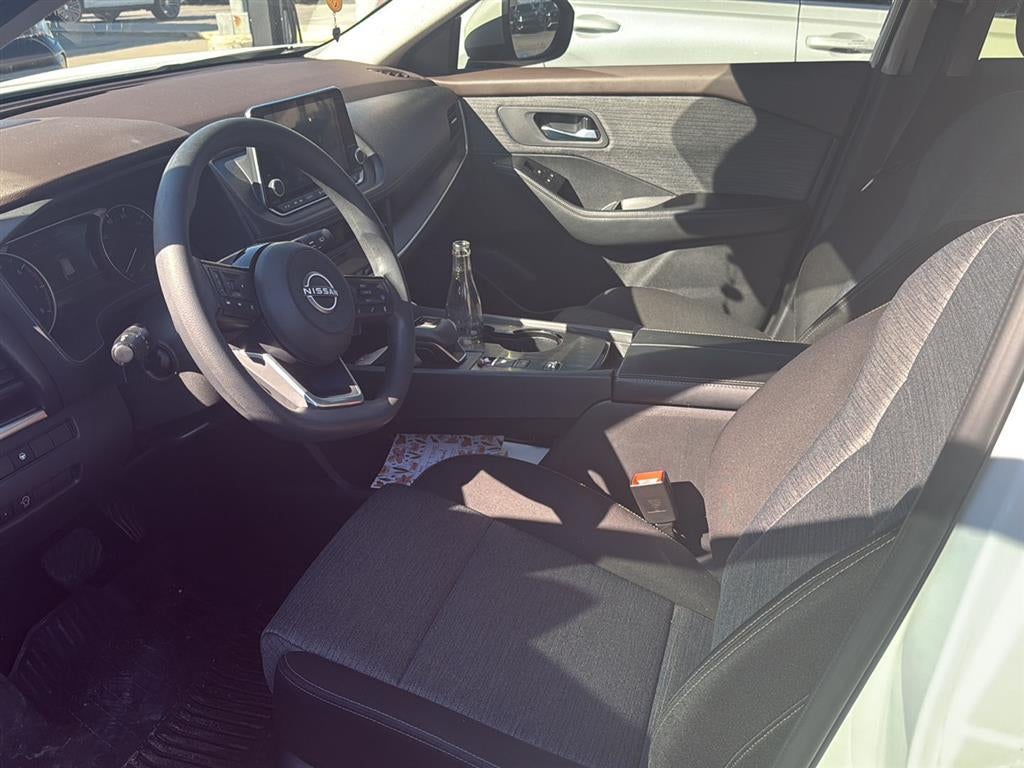 2023 Nissan ROGUE Base