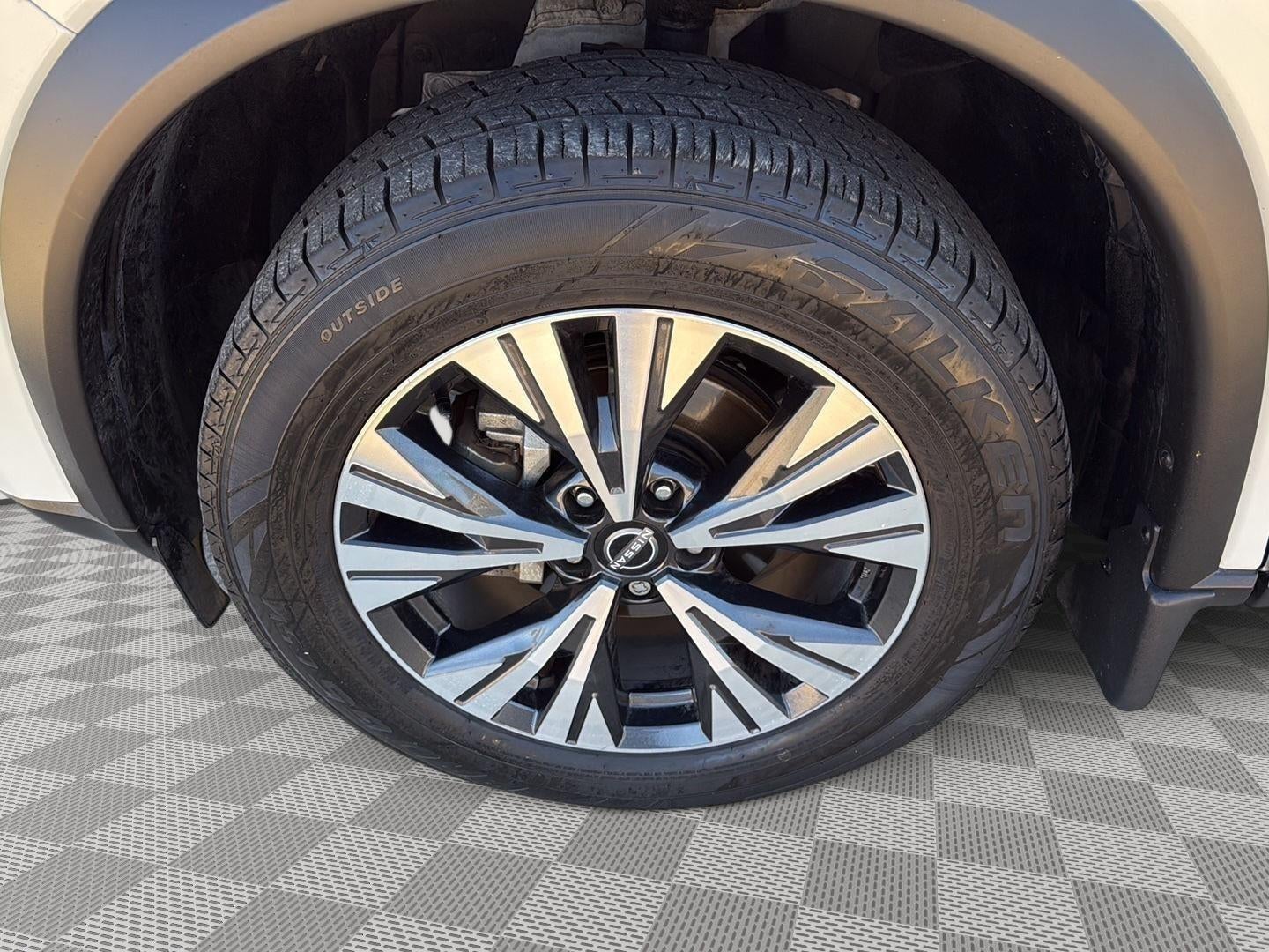 2023 Nissan ROGUE Base