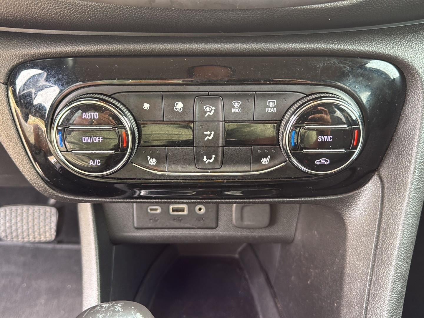 2020 Buick Encore GX Select