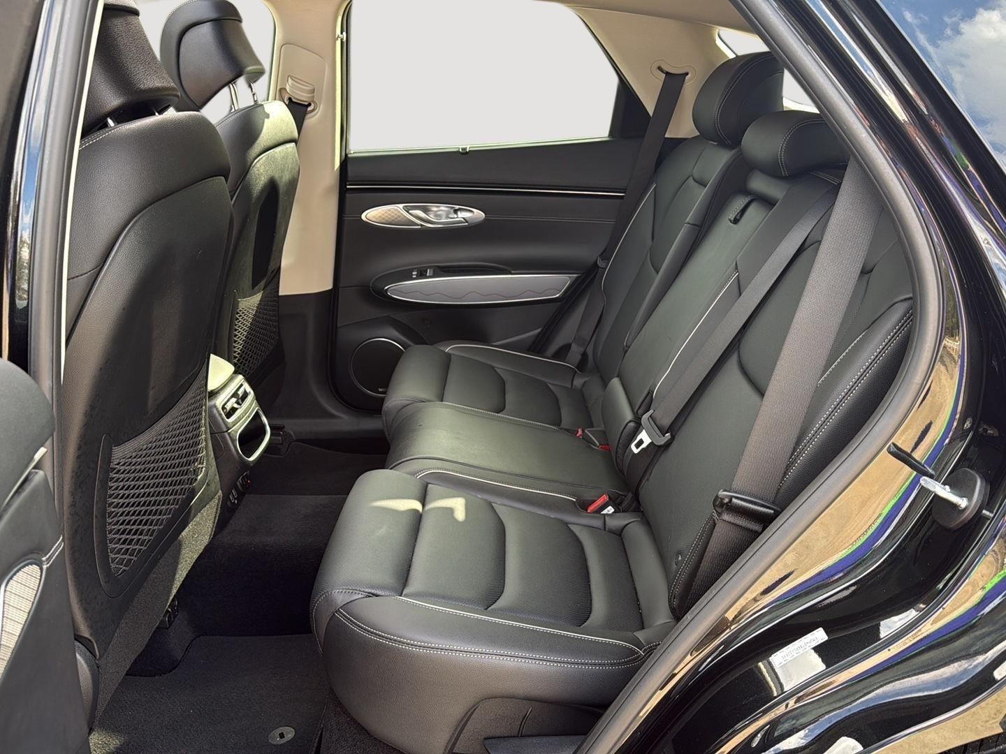 2023 Genesis GV70 2.5T