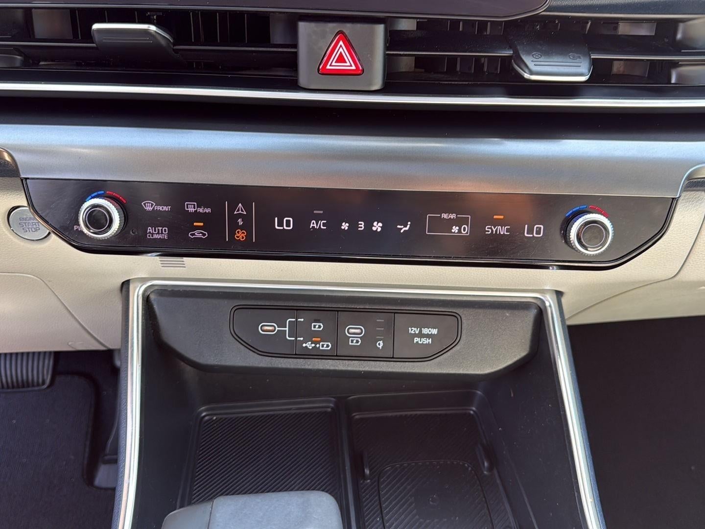 2025 Kia Carnival SX