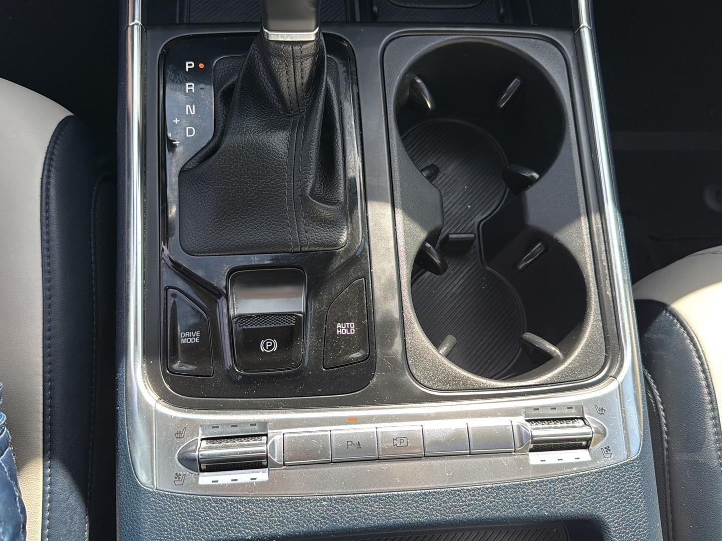 2025 Kia Carnival SX