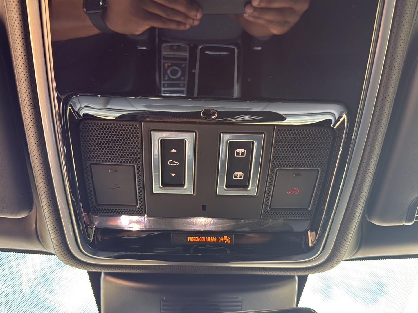 2021 Land Rover Range Rover SV Autobiography Dynamic Black